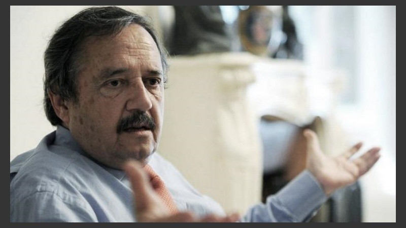 El diputado radical habló este domingo con Radio 2.