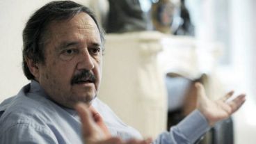 El diputado radical habló este domingo con Radio 2.