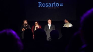 La intendenta y el gobernador en el acto.