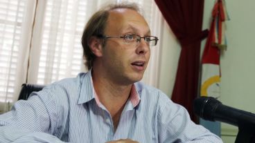Saglione también cuestionó el reparto de ATN.
