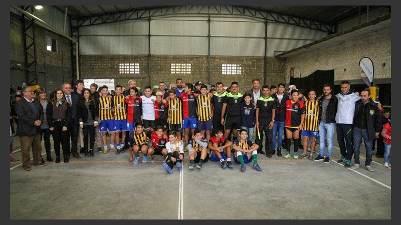 La foto final de todos los que asistieron a la jornada. 