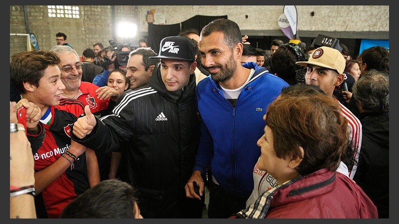 El arquero de Newell´s, Luciano Pocrnjic, también estuvo en el encuentro.