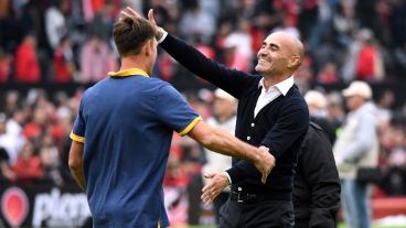 El entrenador resaltó el trabajo hecho por Menosse en la última línea.