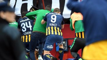 Jugadores canallas se retiraron entre agresiones.