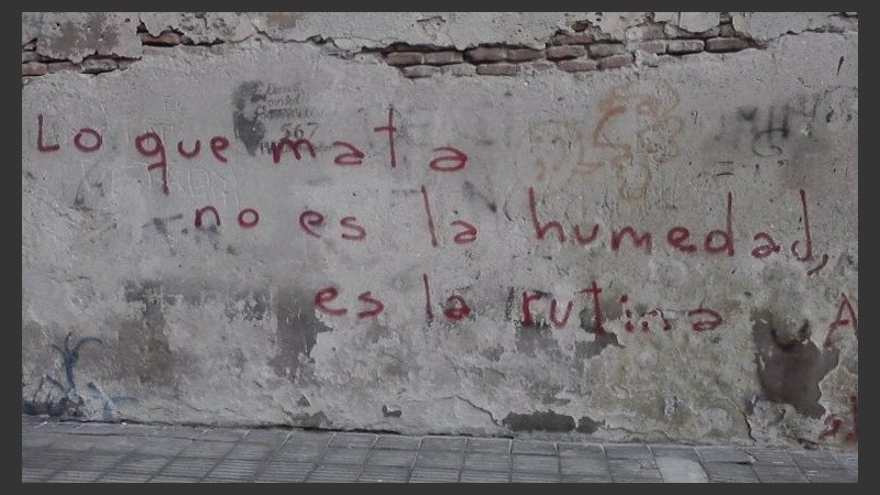 Las paredes también hablan del tiempo.