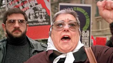 Schoklender y Bonafini, acusados por Sueños Compartidos.