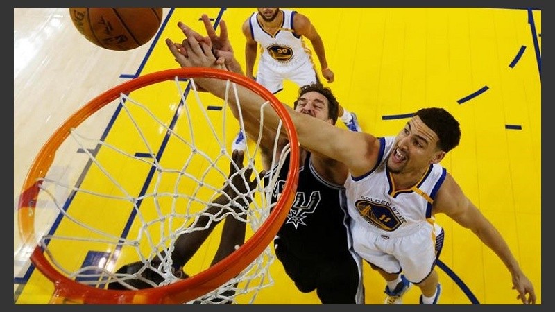 Golden le dio una paliza a los Spurs.