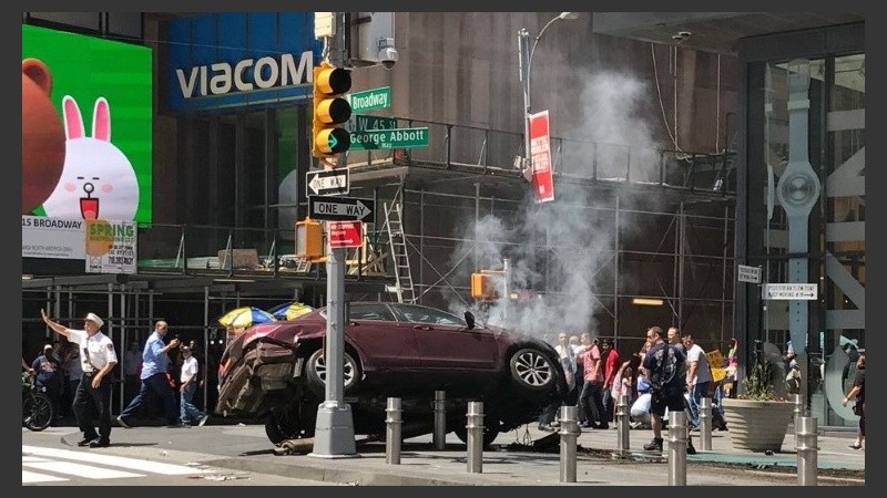 El auto que ocasionó la tragedia. 