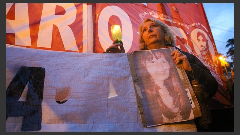 El recuerdo de Ángeles este jueves por la tarde. Piden que se esclarezca el hecho.