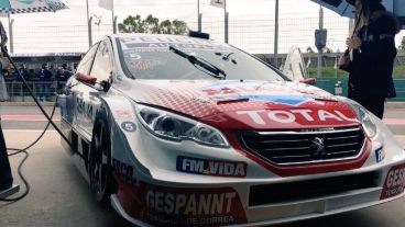 La marca Peugeot lidera las posiciones generales del Súper TC 2000.