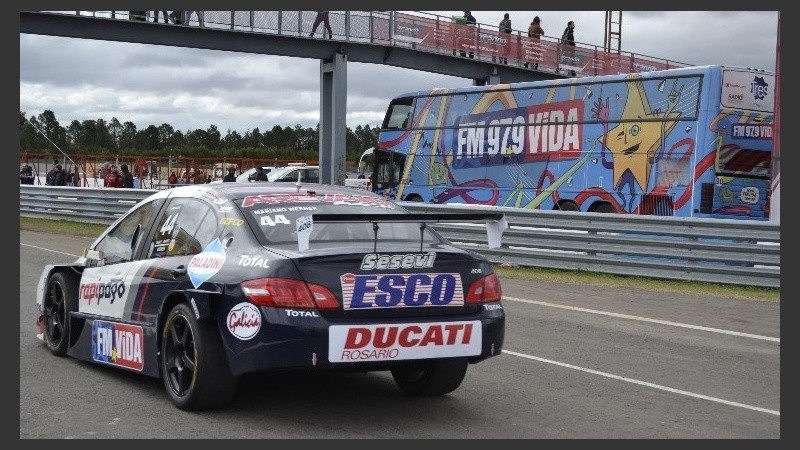 La marca Peugeot lidera las posiciones generales del Súper TC 2000.