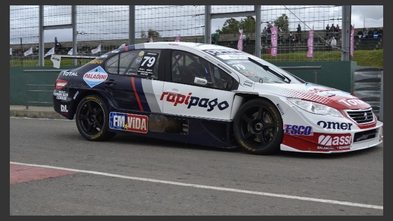 La marca Peugeot lidera las posiciones generales del Súper TC 2000.