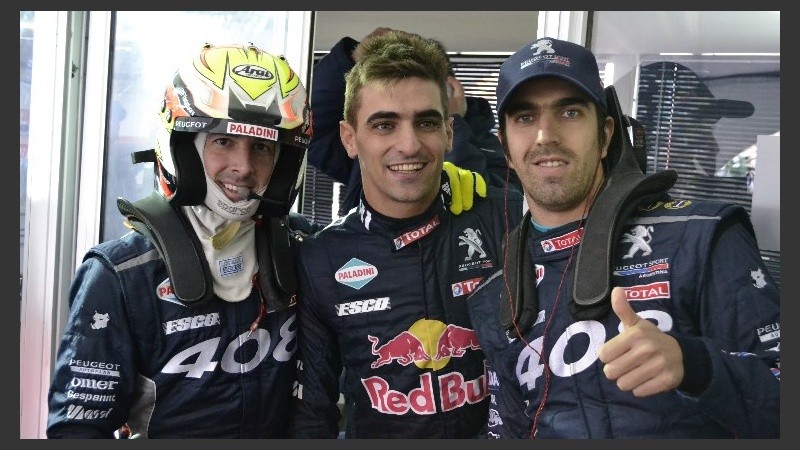 Los pilotos de Peugeot: Yannantuoni, Chapur y Muñoz Marchesi.