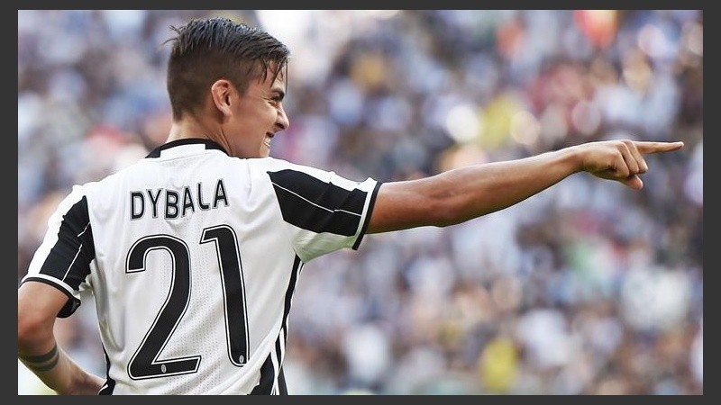 Paulo Dybala celebró su gol en el 3-0 de Juventus ante el Crotone.