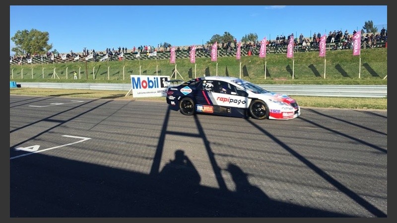 El equipo de FM Vida en la competencia.