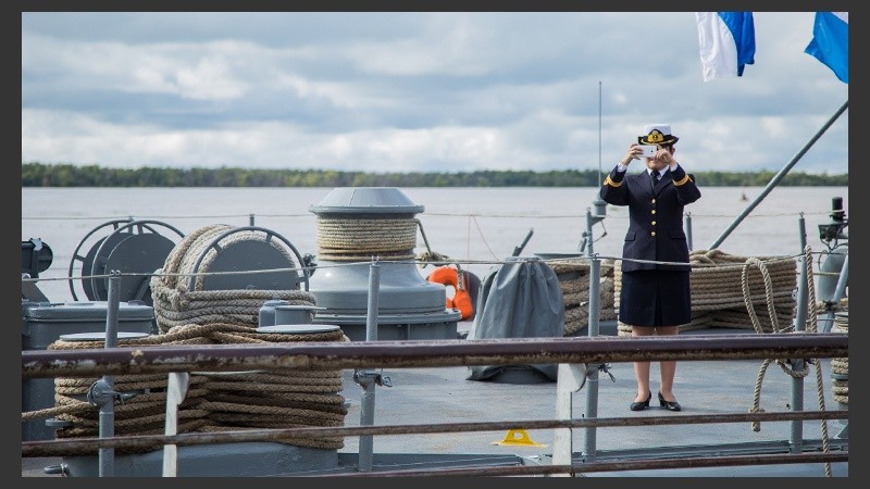 La llegada del buque se da en el marco de los festejos por el 25 de Mayo.