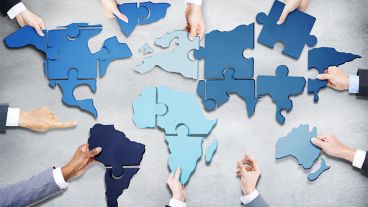 Días de las conferencias: 1/6 - 15/6 - 29/6 - 6/7 – 27/7, siempre a las 19.