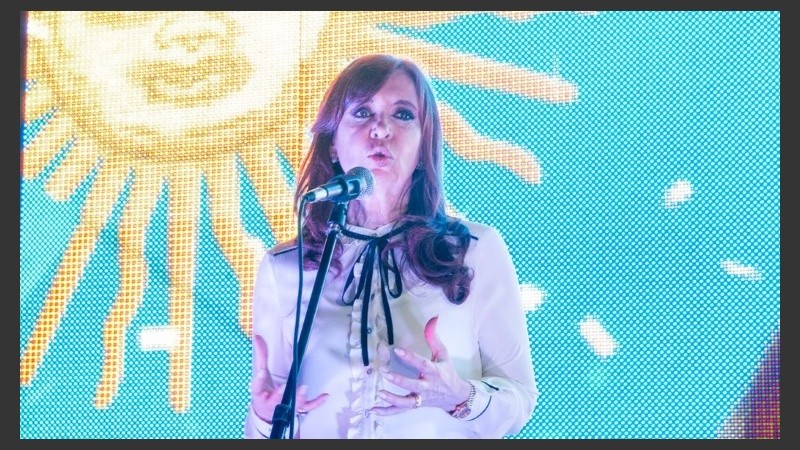 La ex presidenta al hablar a los militantes en el Instituto Patria.