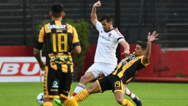 Camiseta blanca y Coloso vacío, dos rarezas este sábado a la tarde.