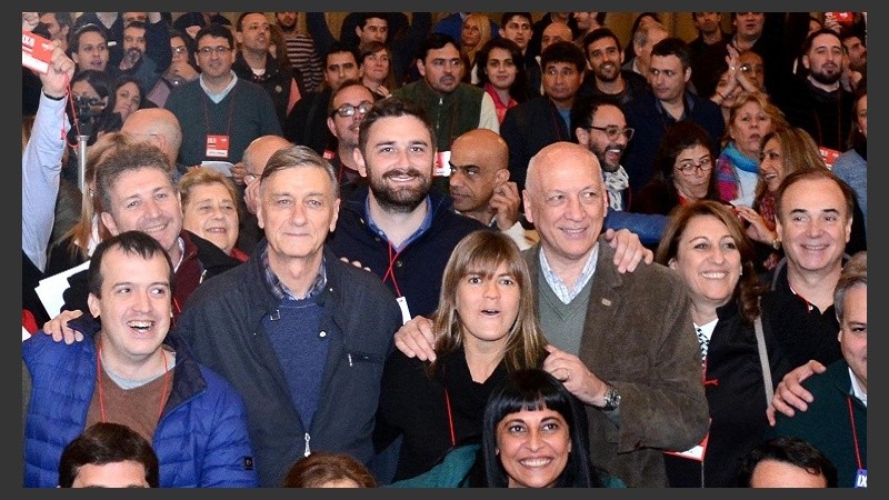 Binner, Bonfatti y Fein, entre los presentes en el Congreso.
