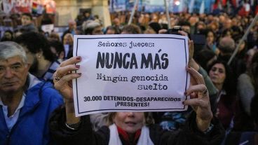 La marcha contra el 2x1 en Rosario.
