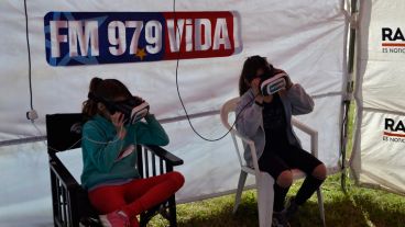 Imágenes del paso de Cultura Más Vos por Carrizales.