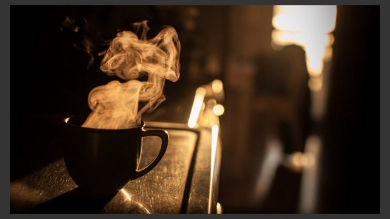 Un café humeante para dejar que el sol asome. 