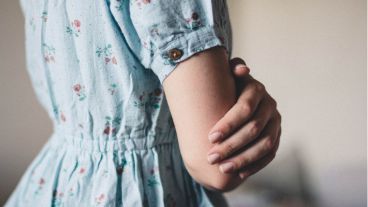 La mujer denunció un supuesto abuso a su hija.