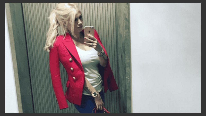 La mediática poso con su exótica cartera