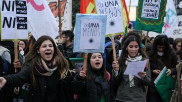 Ni Una Menos es un movimiento de protesta contra la violencia hacia las mujeres y su consecuencia más grave y visible, el feminicidio.