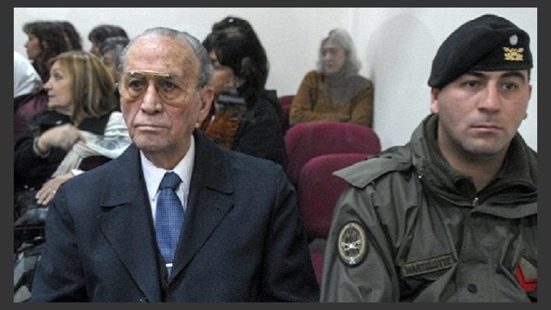 El represor en 2012, ante el Tribunal Oral Federal N° 2 de Rosario.