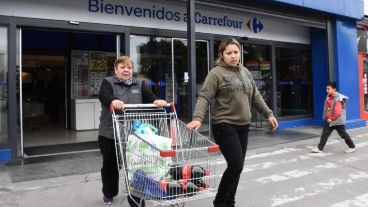Puertas abiertas en Coto y Carrefour este domingo.