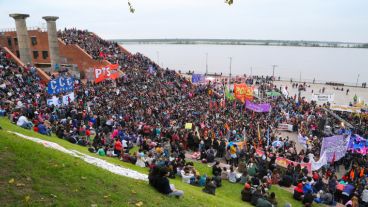 Postales de la movilización "Ni una menos" en Rosario. (Alan Monzón/Rosario.com)