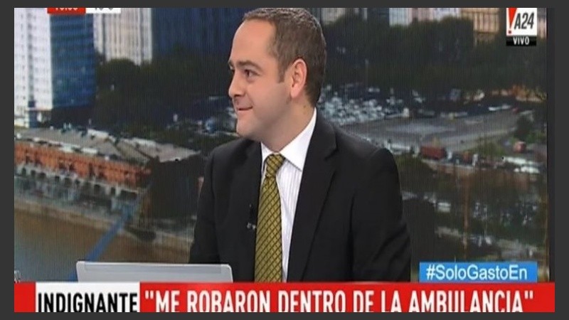 El periodista que sufrió el insólito robo.