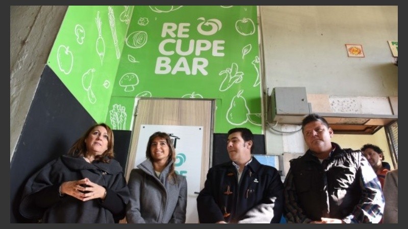 El centro de acopio y distribución está en el Mercado de Productores.