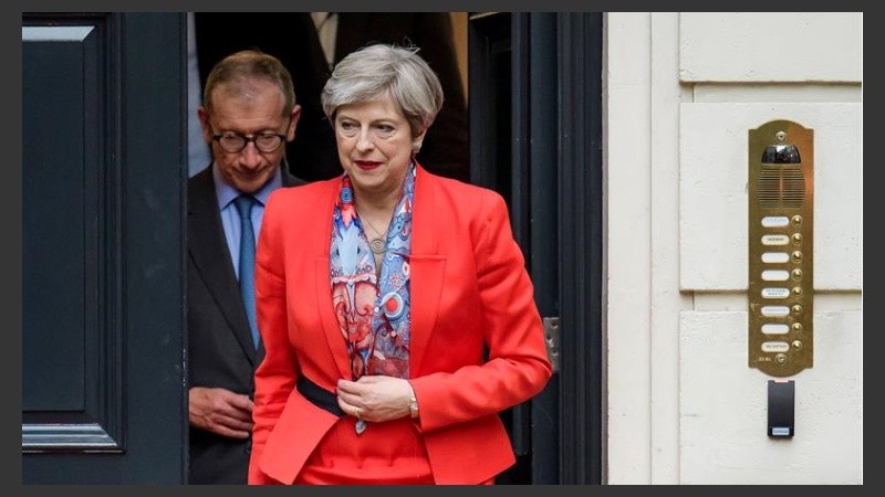 La primera ministro enfrenta llamados a renunciar.