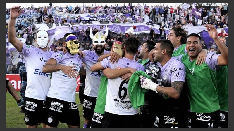 Así festejó Sacachispas. 