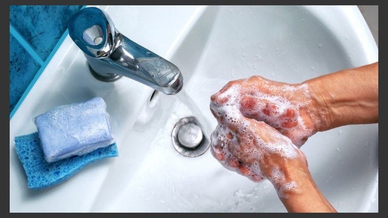 Lavarse las manos es la forma de prevención más simple y eficaz para evitar infecciones.