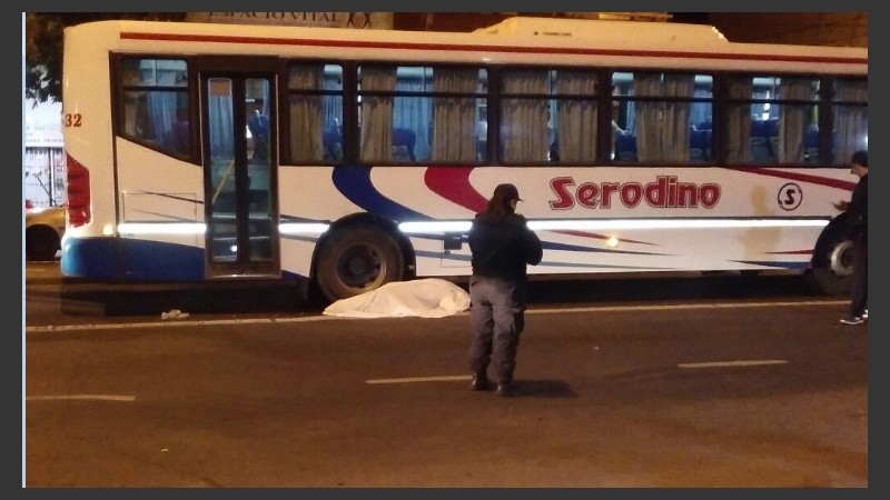 El tránsito quedó momentáneamente interrumpido en el lugar.
