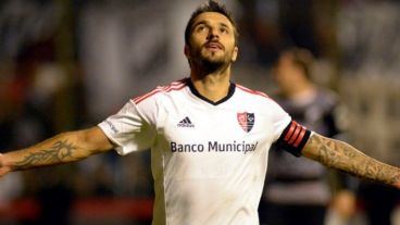 Scocco, cada vez más cerca de volver a ponerse la casaca leprosa.