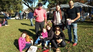 Imágenes del paso de Cultura Más Vos por Clason.