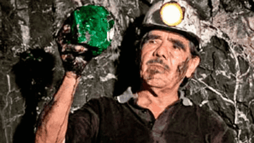 La piedra preciosa mas grande del mundo es reclamada por varias personas.