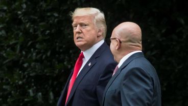 Trump: "No debemos permitir al EI que vuelva a nuestro país. ¡Basta!".