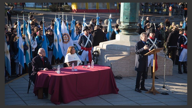 Instantáneas de otro 20 de junio en Rosario. 