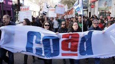 Los profesores universitarios decidieron el no inicio de clases tras el receso invernal.