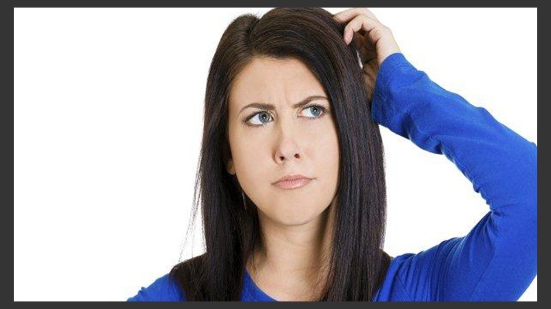 Hay mecanismos internos al cerebro que promueven la pérdida de información.