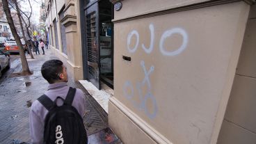 "Ojo por ojo", reza una de las pintadas contra el jugador.