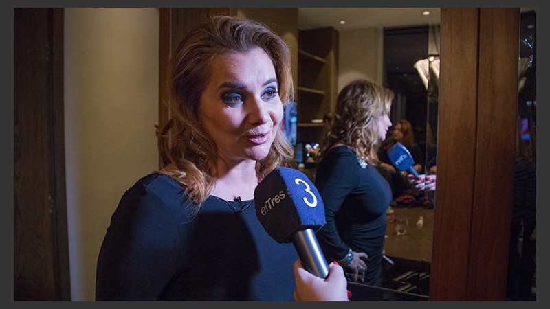 La periodista Nancy Pazos antes de la cena.