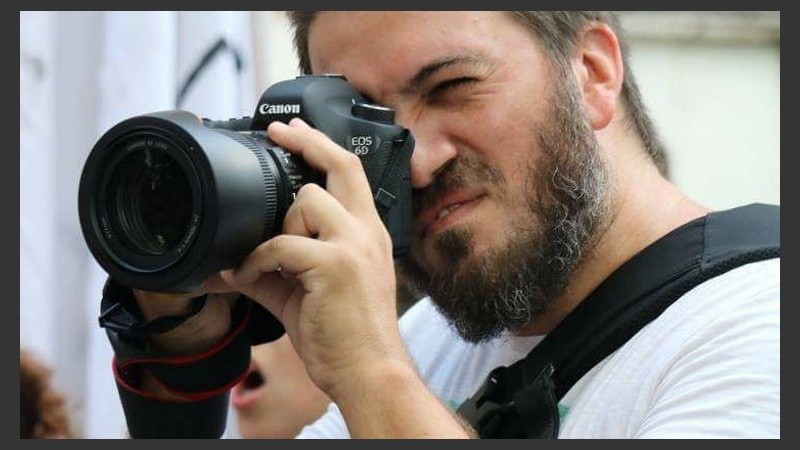 Nacho estudiaba Antropología y le queda muy poco para recibirse. 