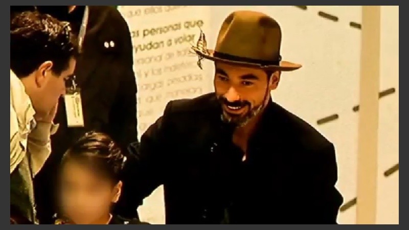 El futbolista pisó la ciudad sólo por unos minutos.